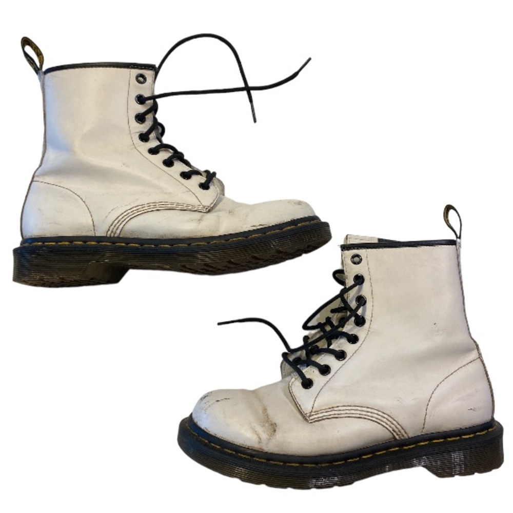 Dr. Marten’s Women’s 9 11821 Smooth Leather‎ Combat
Boots (1460) Festival Y2K